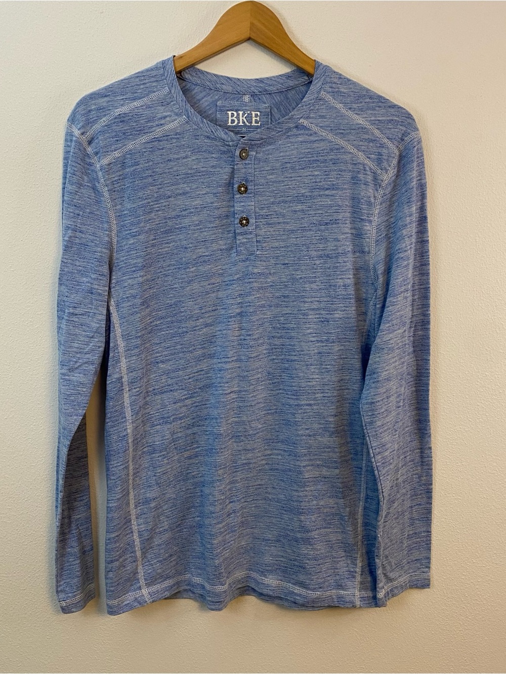 BKE Buckle Blue Long Sleeve Henley Mens Medium